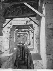 Galleries on the ground floor and the first floor of the amphitheatre